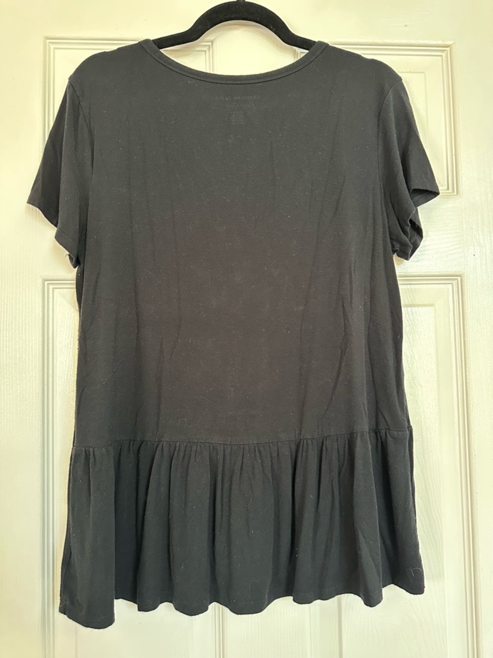 American Eagle Outfitters Black Floral Embroidered Button-Front Peplum Top - Picture 2 of 3